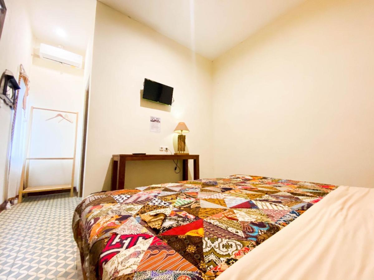 Hinggil Homestay Syariah Malioboro Yogya Mitra Reddoorz ジョグジャカルタ エクステリア 写真
