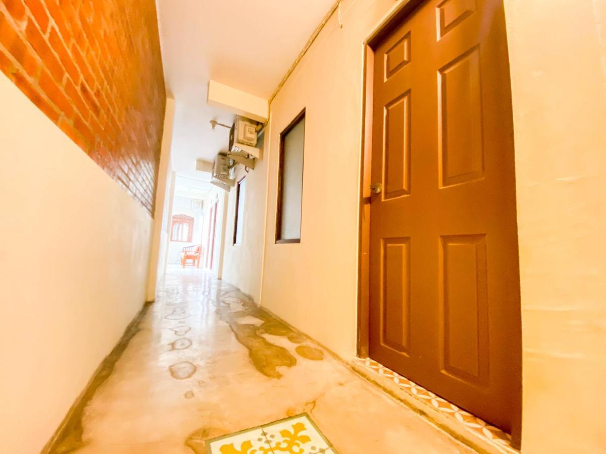 Hinggil Homestay Syariah Malioboro Yogya Mitra Reddoorz ジョグジャカルタ エクステリア 写真