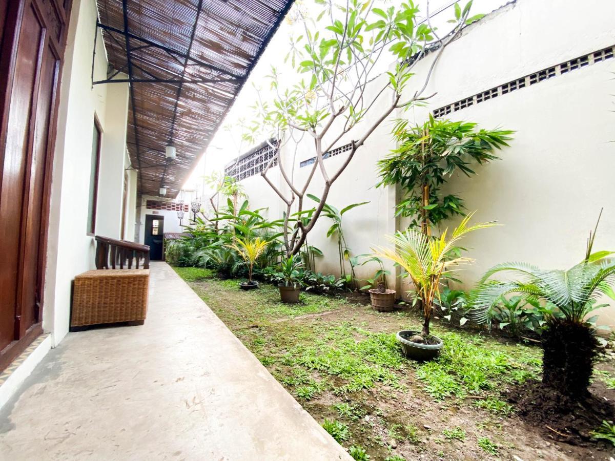 Hinggil Homestay Syariah Malioboro Yogya Mitra Reddoorz ジョグジャカルタ エクステリア 写真