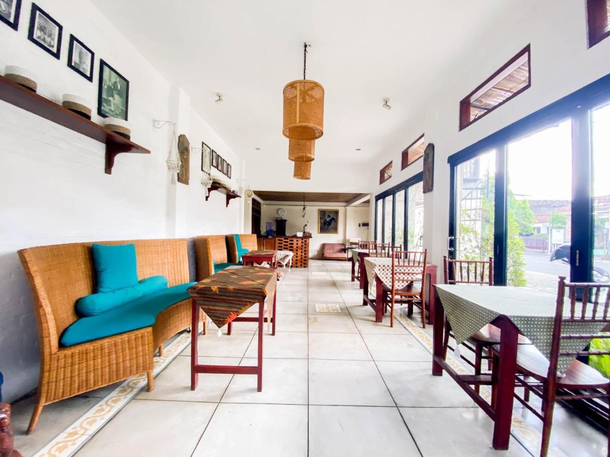 Hinggil Homestay Syariah Malioboro Yogya Mitra Reddoorz ジョグジャカルタ エクステリア 写真