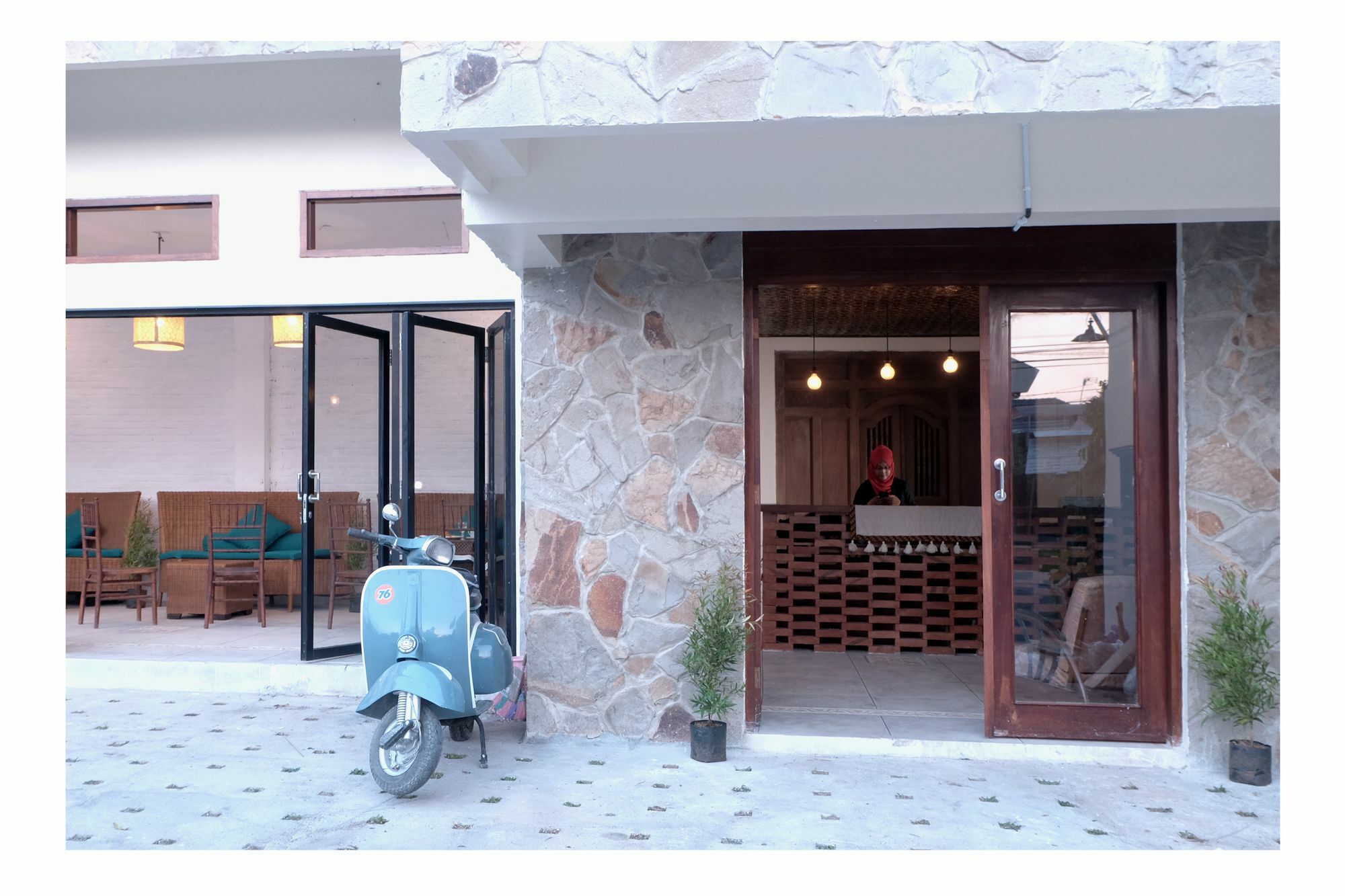 Hinggil Homestay Syariah Malioboro Yogya Mitra Reddoorz ジョグジャカルタ エクステリア 写真