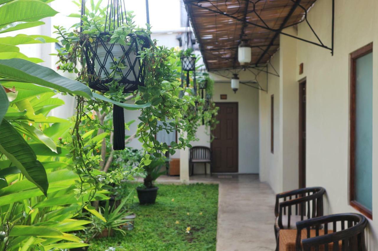 Hinggil Homestay Syariah Malioboro Yogya Mitra Reddoorz ジョグジャカルタ エクステリア 写真